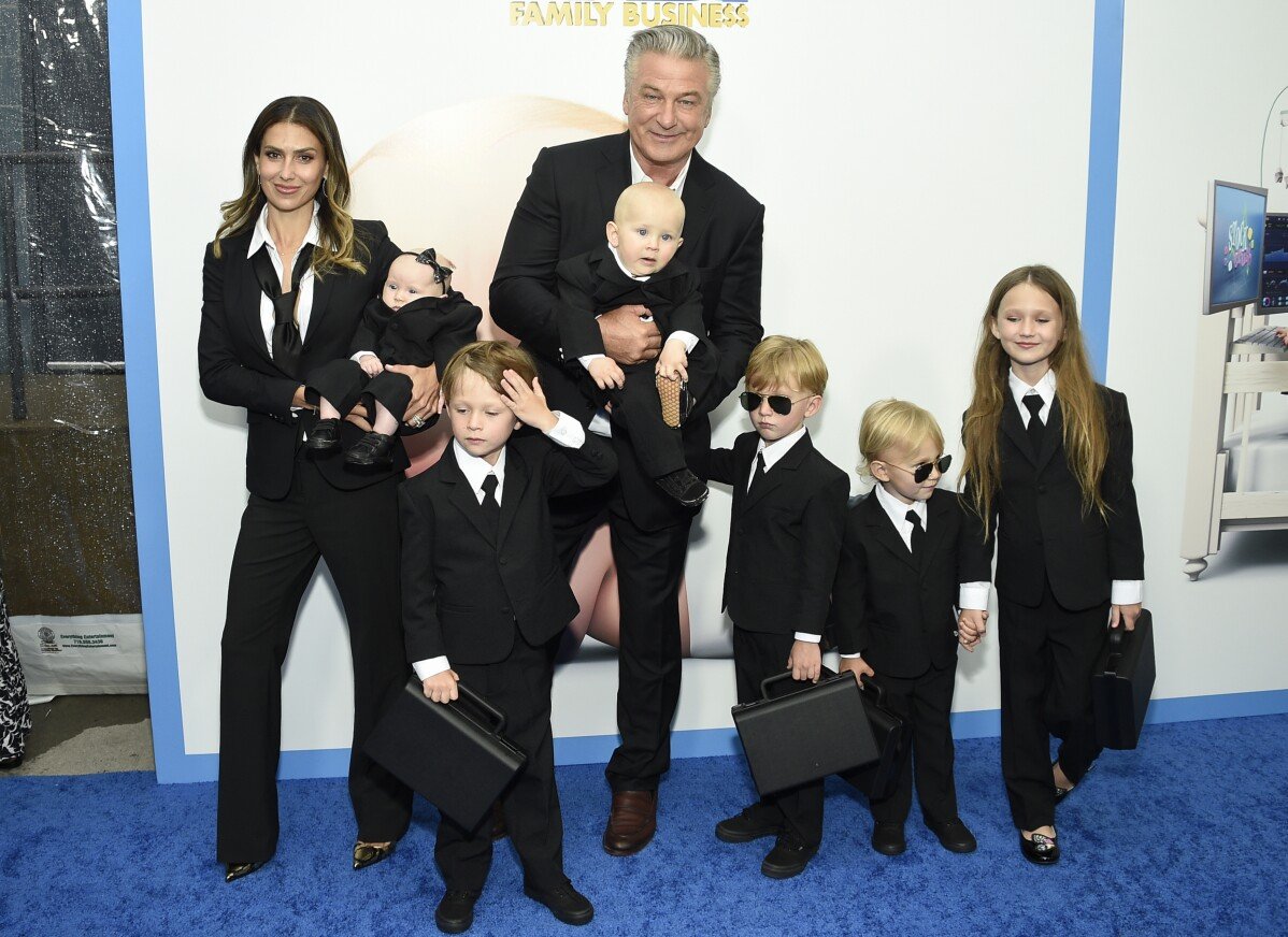 Alec e Hilaria Baldwin annunciano una serie tv reality familiare su TLC